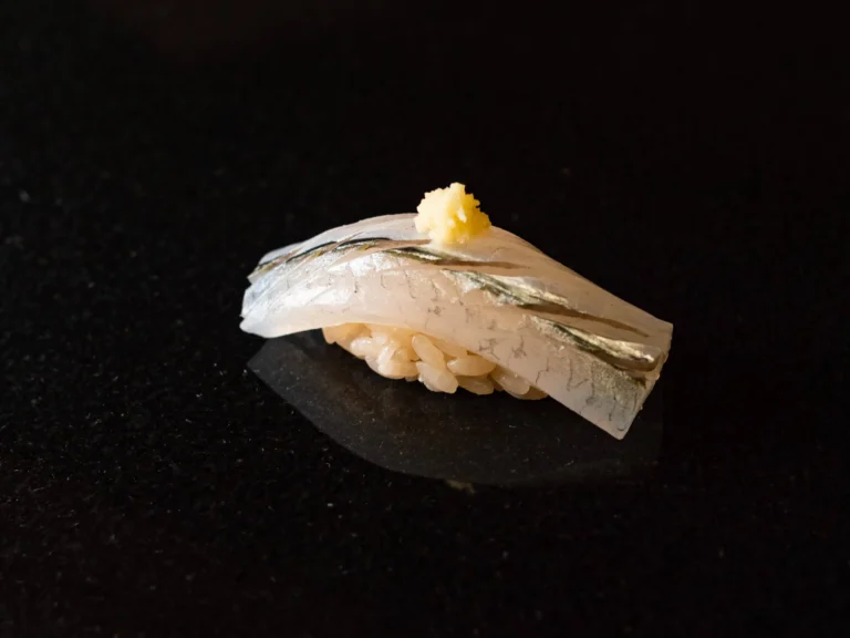 sushi with ginger by sushi hikari